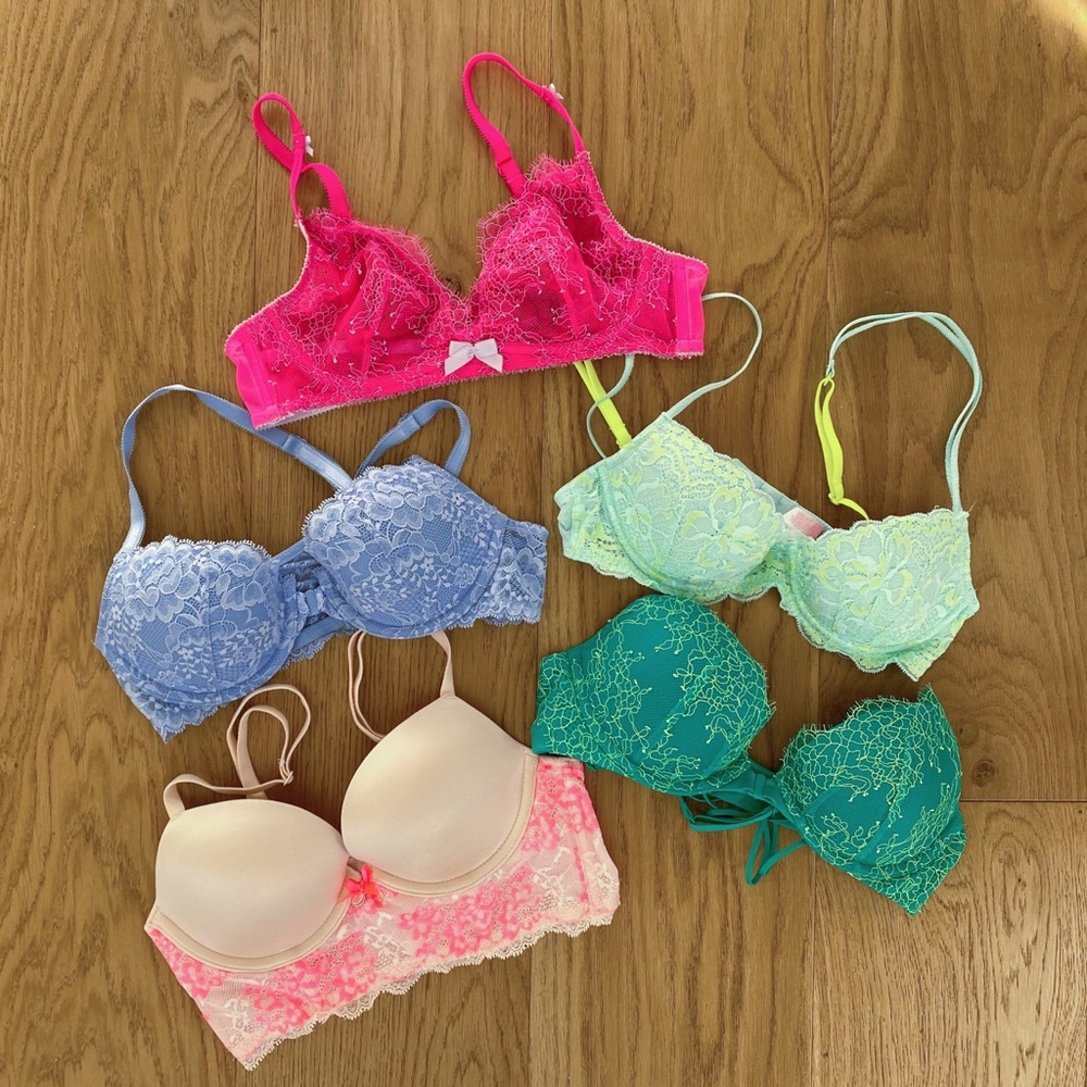 Victoria’s Secret Bras 32B